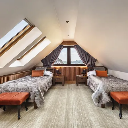 Apartahotel Zloty Gron & 4*