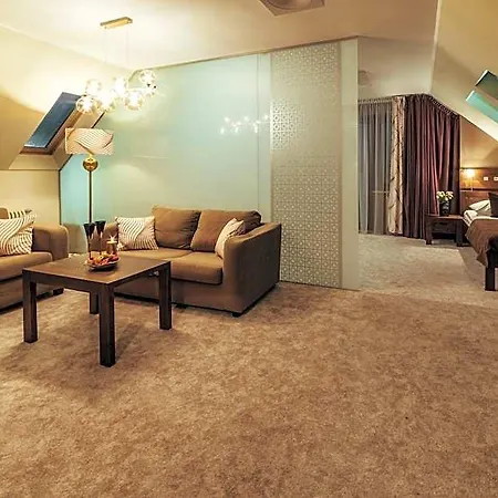 Aparthotel Zloty Gron &