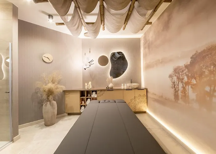 Zloty Gron & Aparthotel 4*