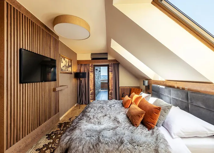 Zloty Gron & Aparthotel 4*