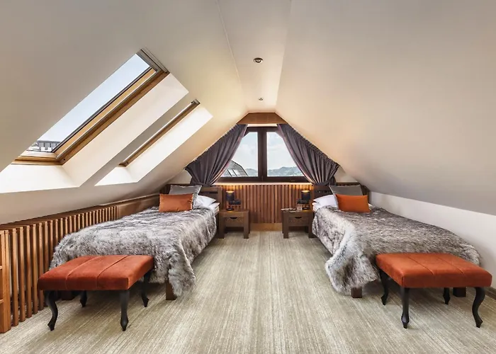 Aparthotel Zloty Gron & 4*